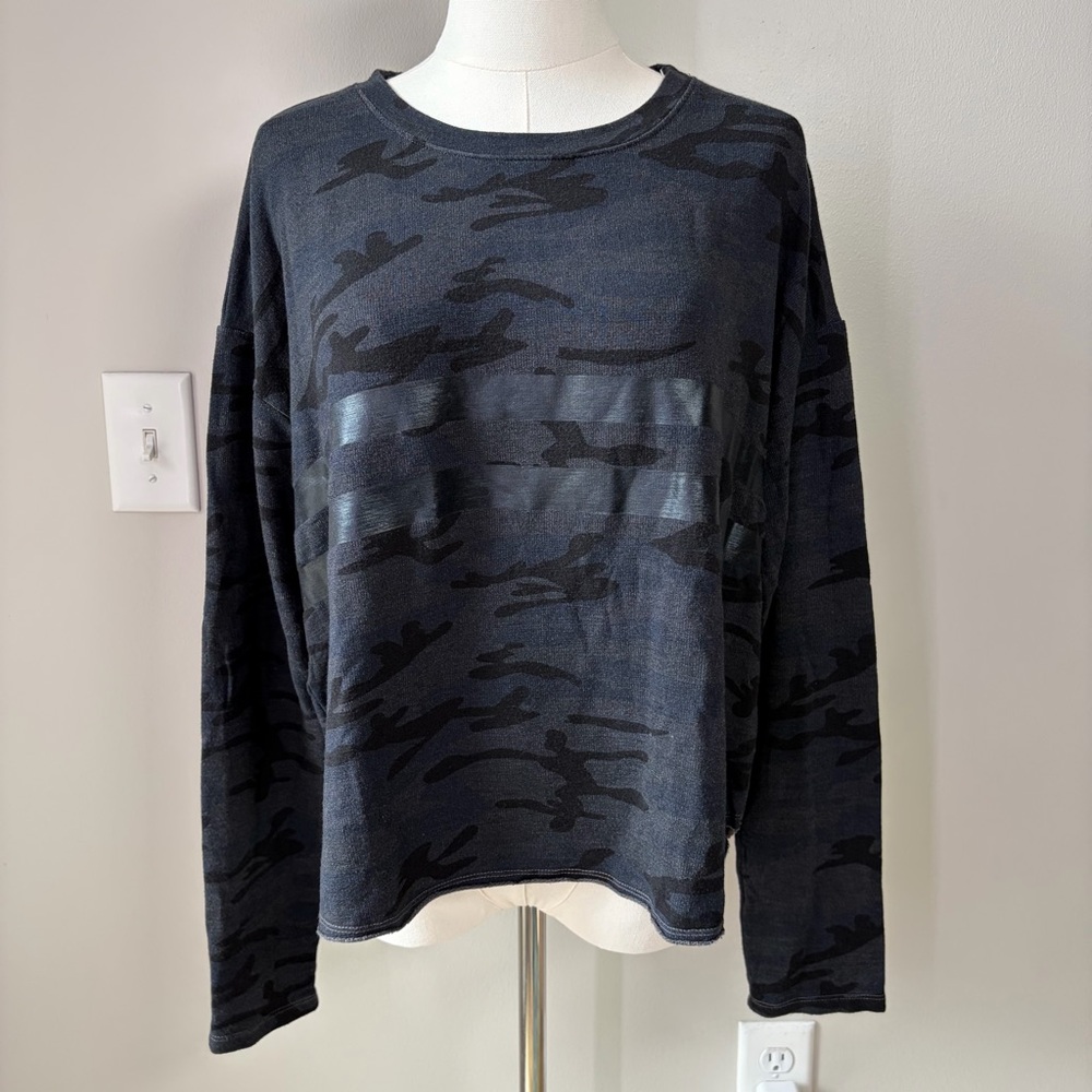 Sundry Dark Camo Stripe Trapeze Sweatshirt Casual Comfy Loungewear